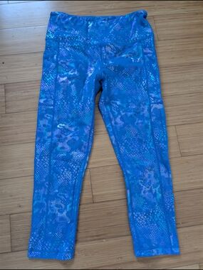 Blue Patterned CVG Capris - Small